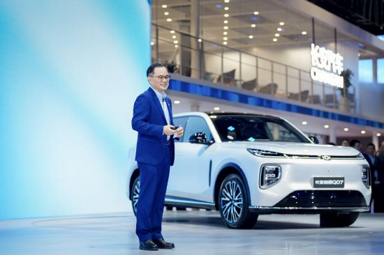 旗开网 直击车展|长安汽车董事长朱华荣：力争到2030年总销量达500万辆，新能源汽车销量300万辆